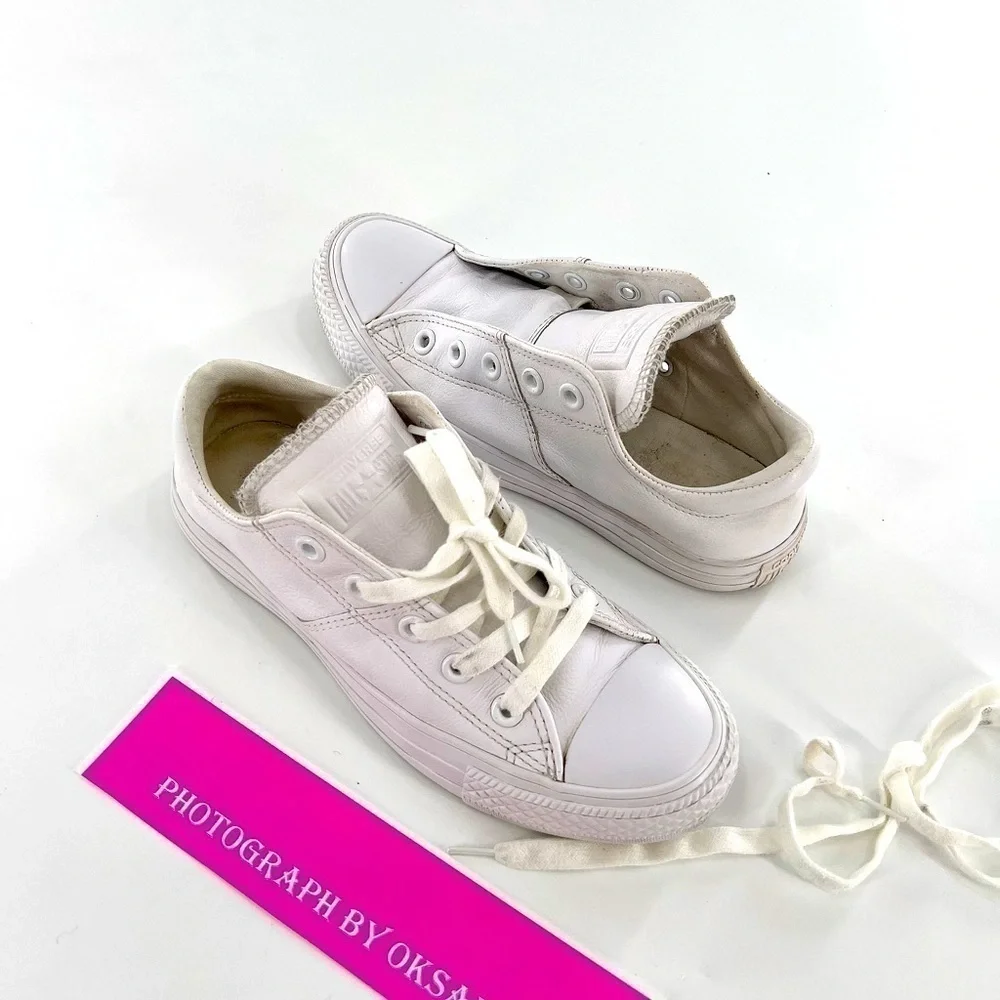 Converse Womens Chuck Taylor All Star Leather Mono Trainer | White size 6